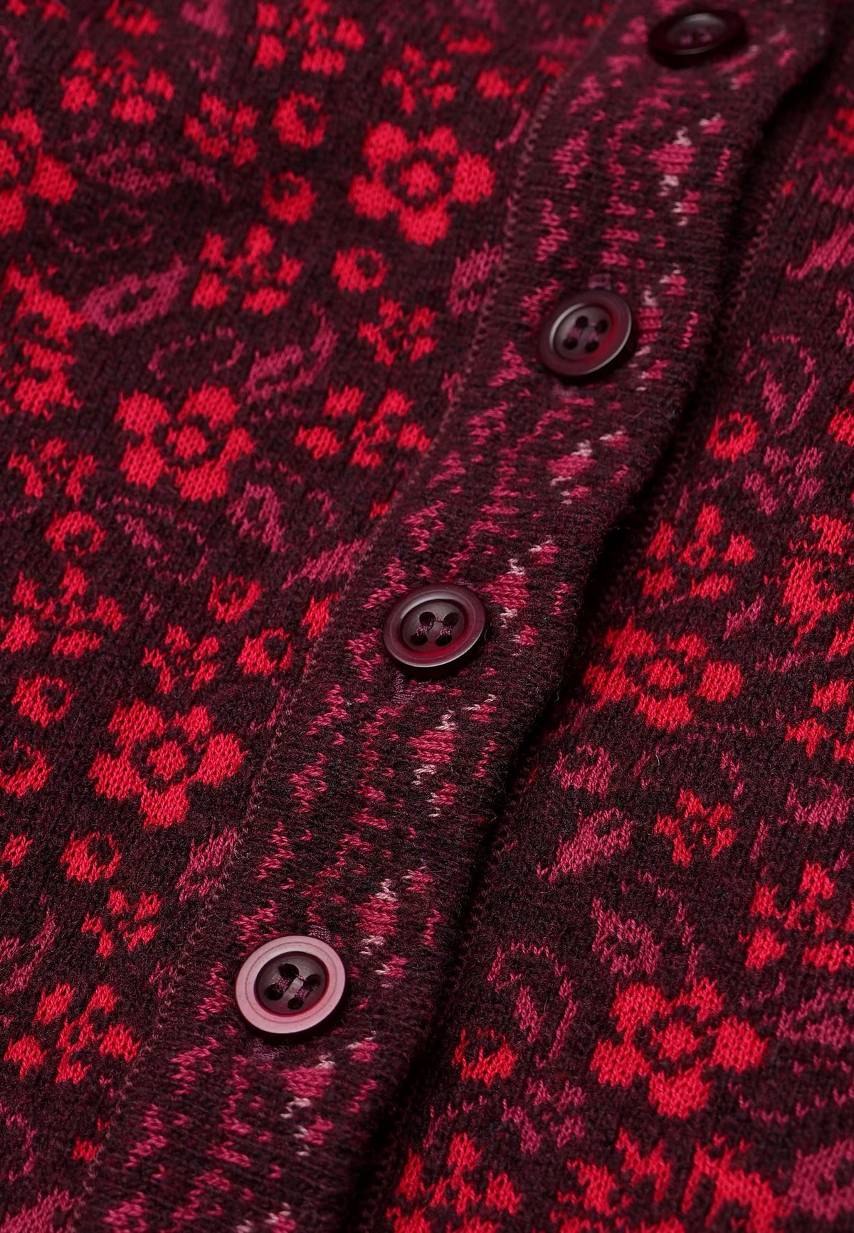 Scandic Strickjacke aus Wolle "Simmy Floral" rot/gemustert