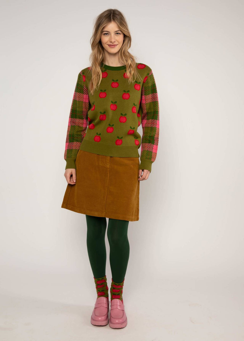 Blutsgeschwister Pullover "Cosy Storyteller" grün/Apfel