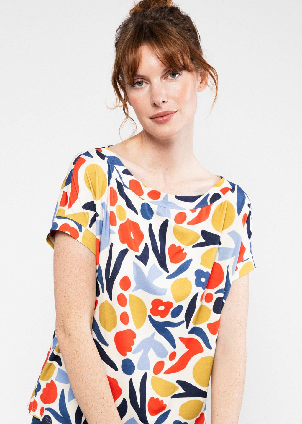 Blutsgeschwister Shirt "Flowgirl" weiß/orange/blau geblümt