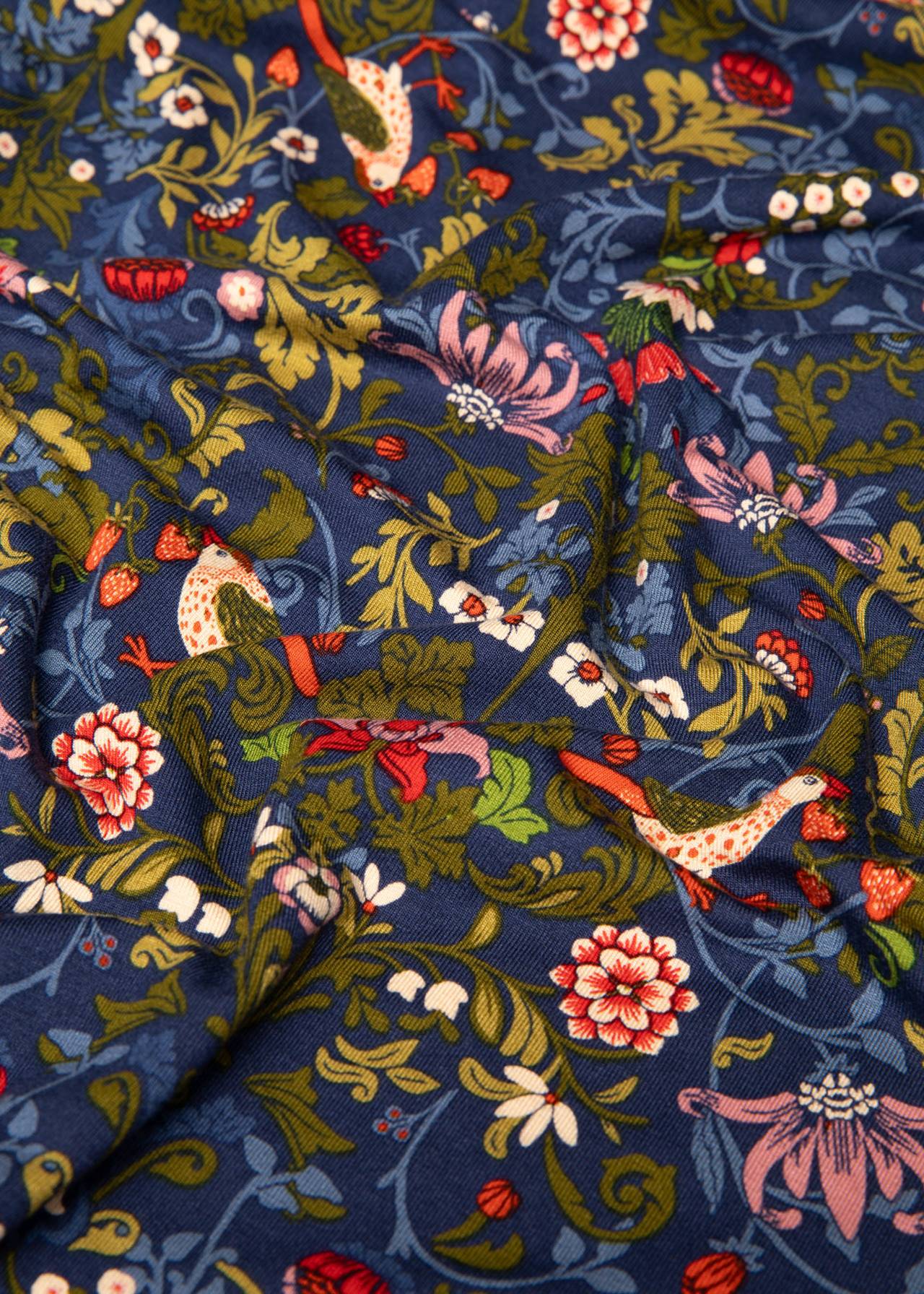 Blutsgeschwister Kleid "La Vie est Belle en Hiver" blau/grün geblümt