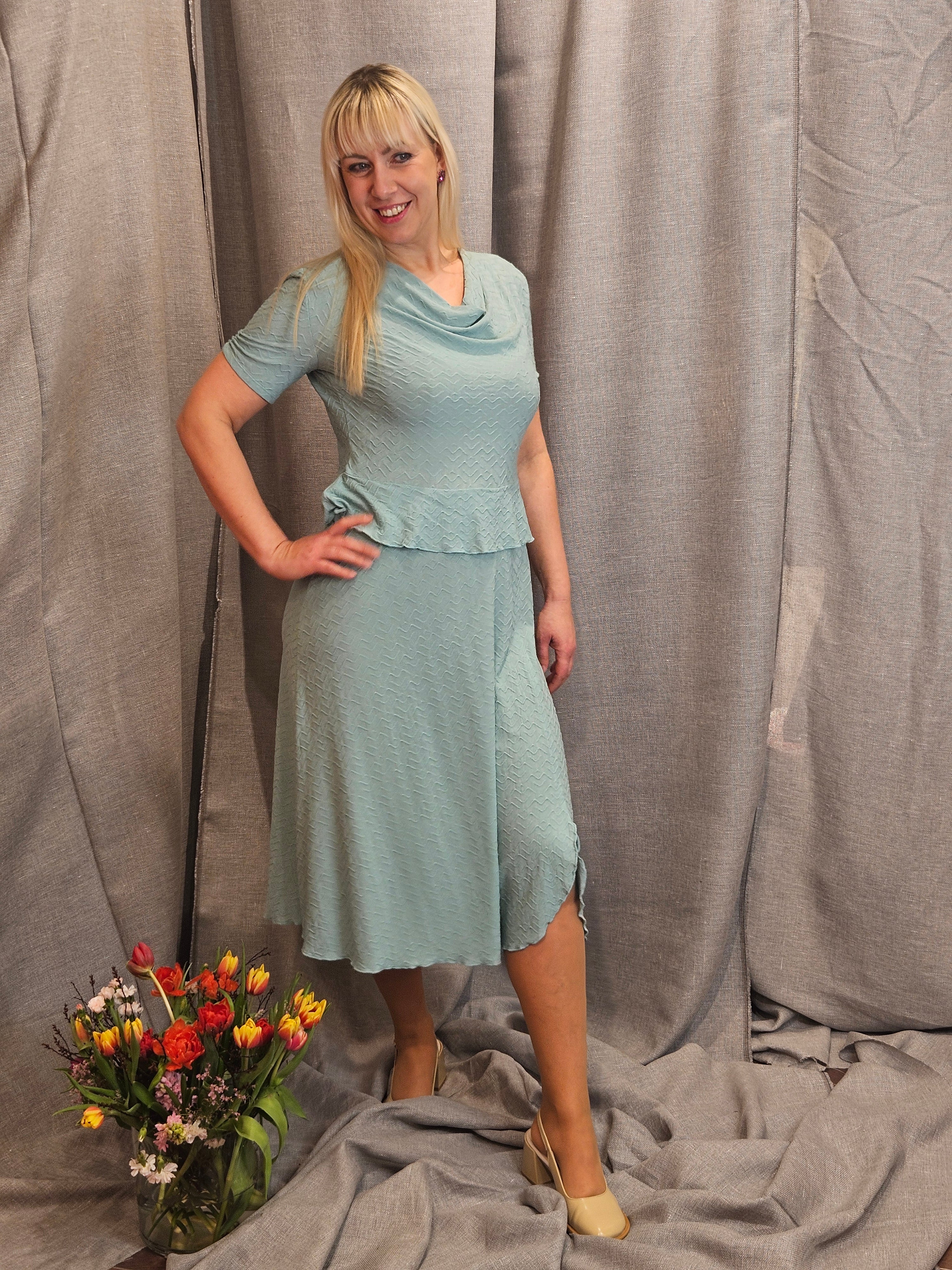 Miranda Merra Kleid "Wellenspiel" midi türkis