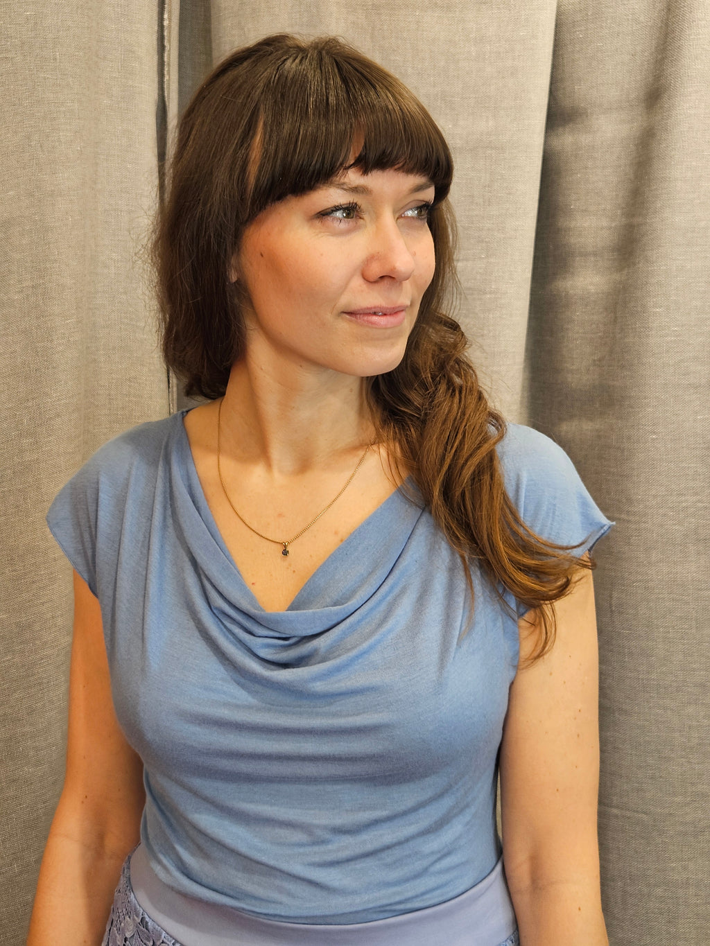 Miranda Merra Wasserfall-Shirt "Himmelblau" hellbau
