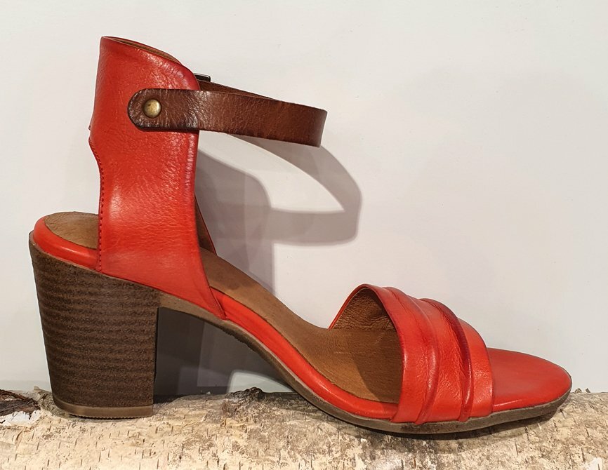 MizMooz Sommerschuh in Rot
