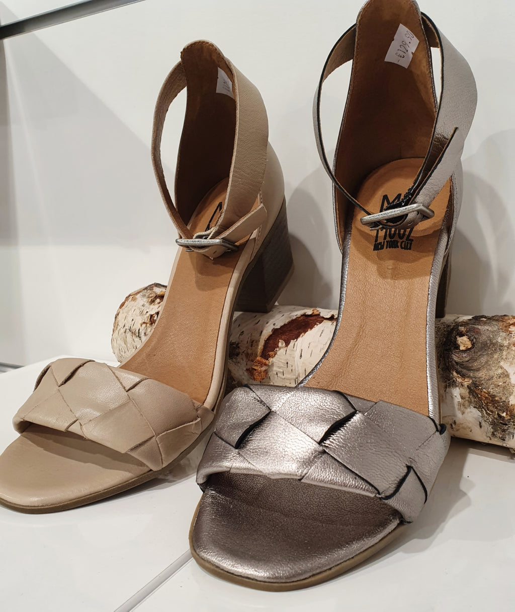 MizMooz Sommerschuh in Creme