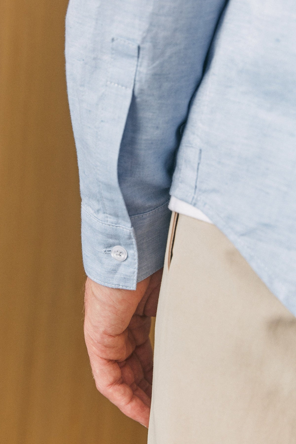 About Companions Hemd aus Leinen hellblau