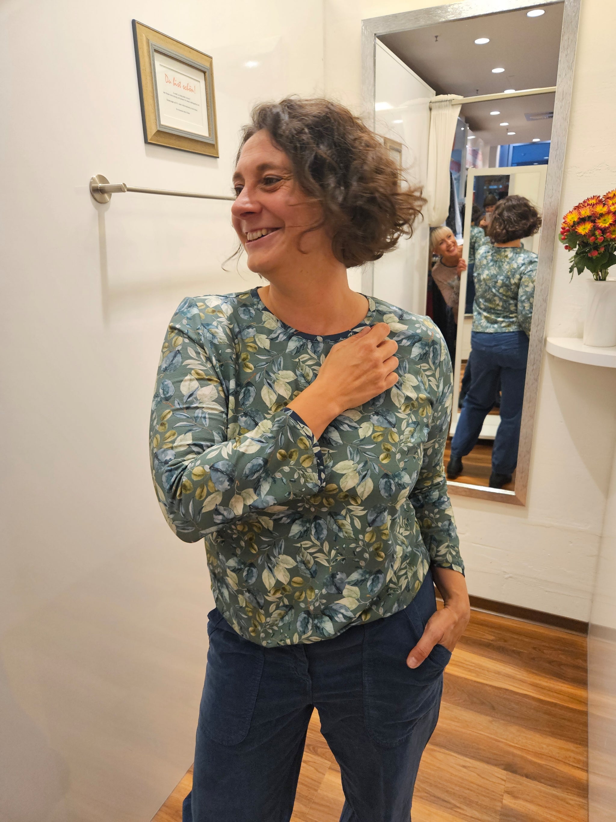 Miranda Merra Shirt "Herbstlaub olive" grün/gemustert