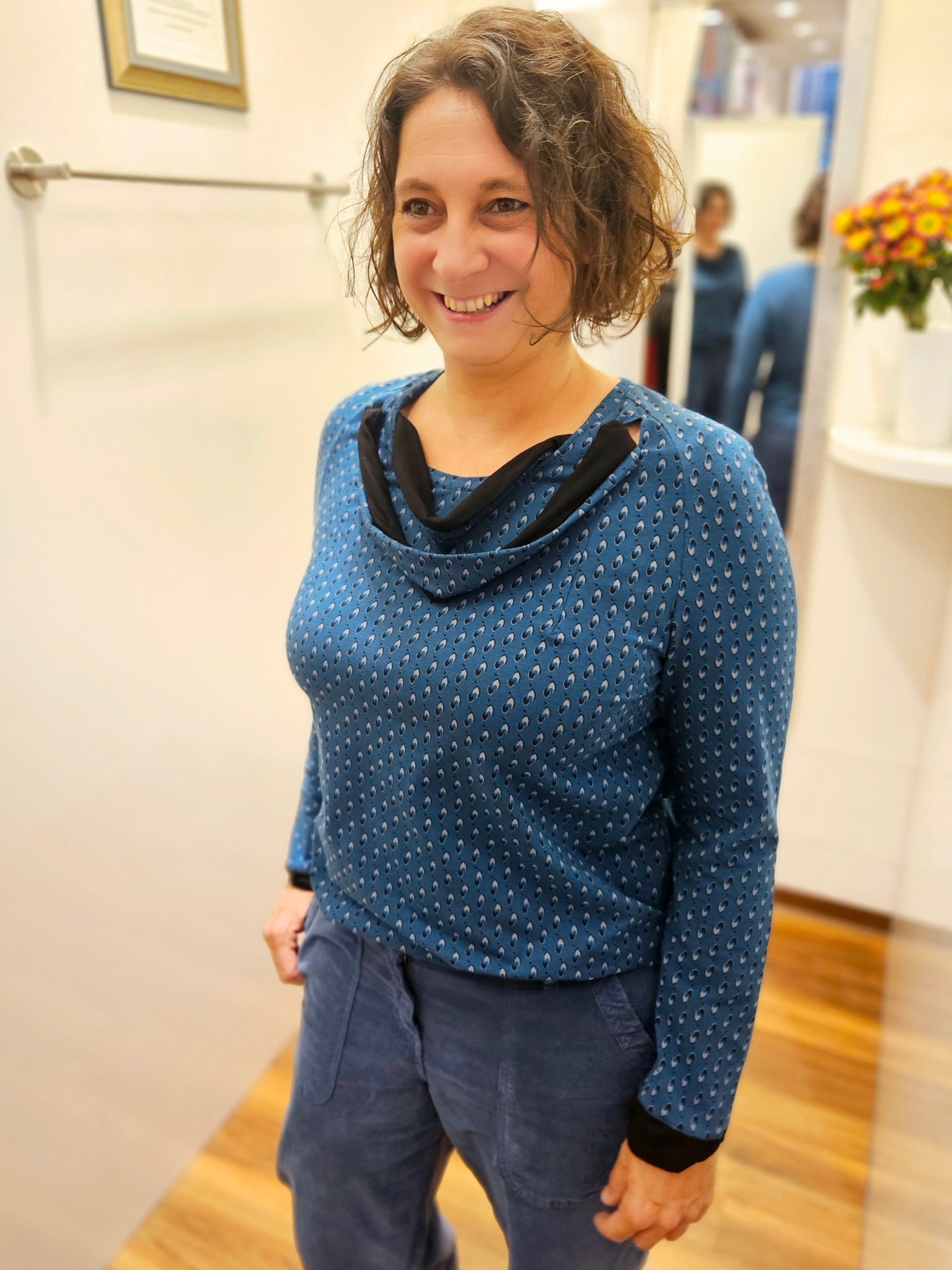 Miranda Merra Shirt "Tropfen" petrol/gemustert