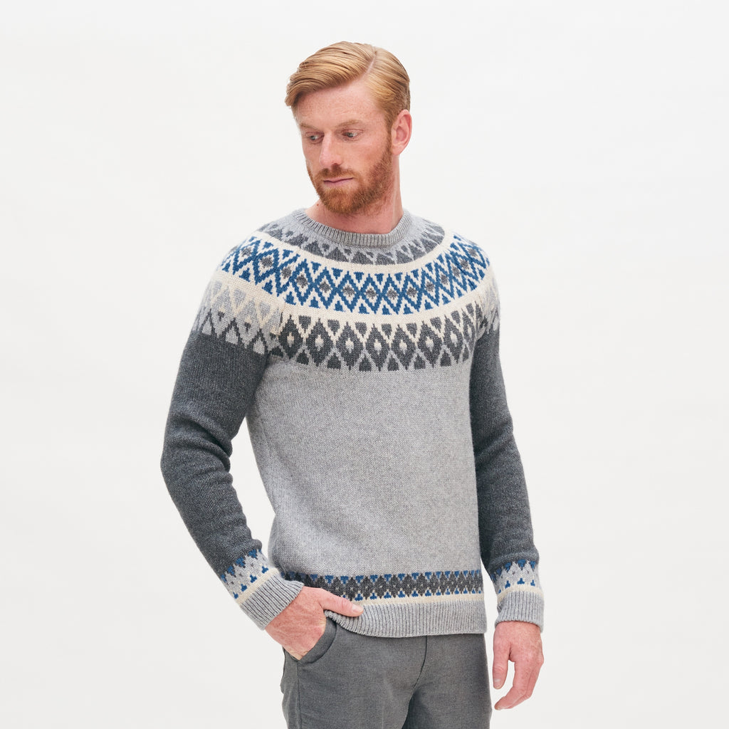LivingCrafts Pullover aus Wolle grau/gemustert