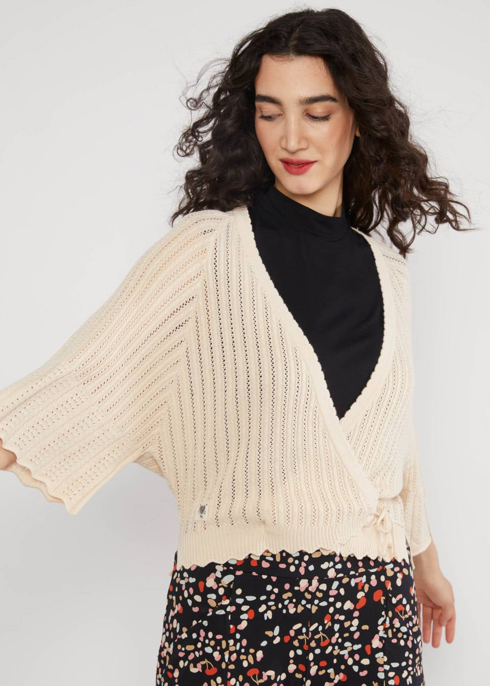 Blutsgeschwister Strickjacke "Fary Wrap" creme