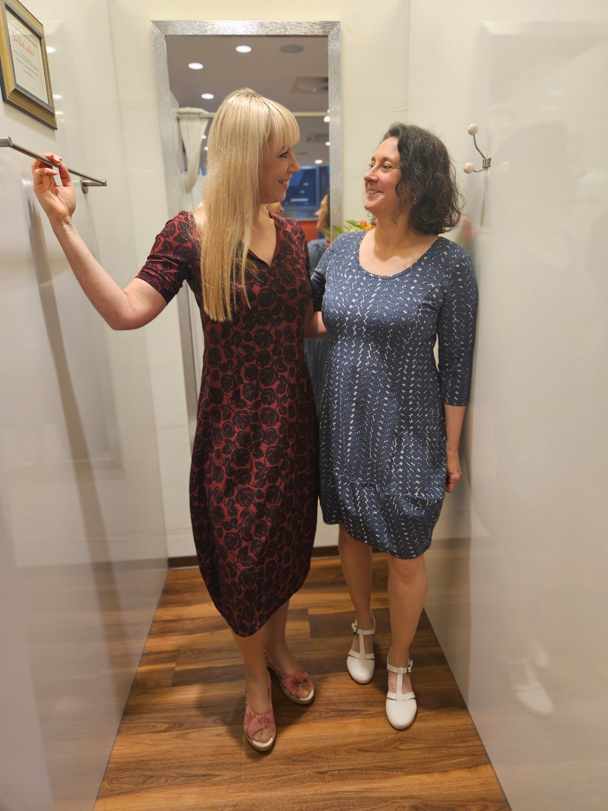 Miranda Merra Kleid "Herz" grau/gemustert
