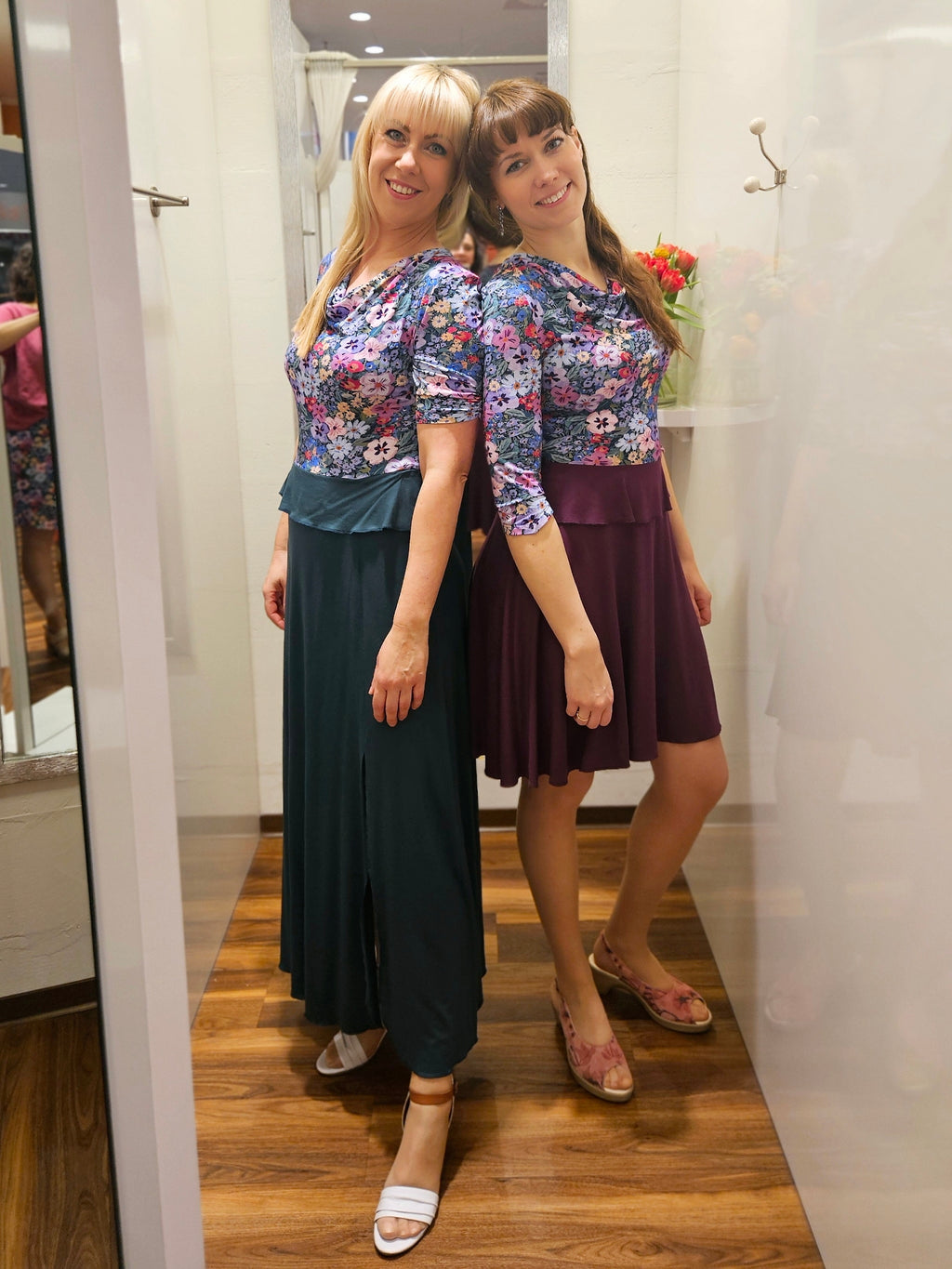 Miranda Merra Kleid "Frühlingsgruß" bunt geblümt/beere