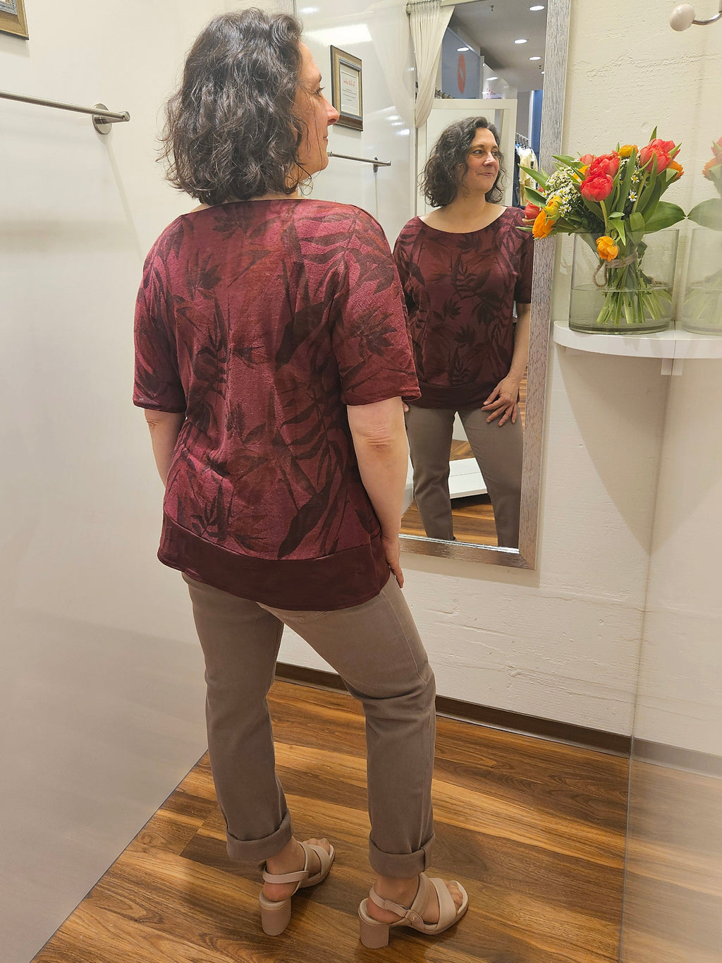 Miranda Merra Big-Shirt aus Leinen bordeaux/gemusterten