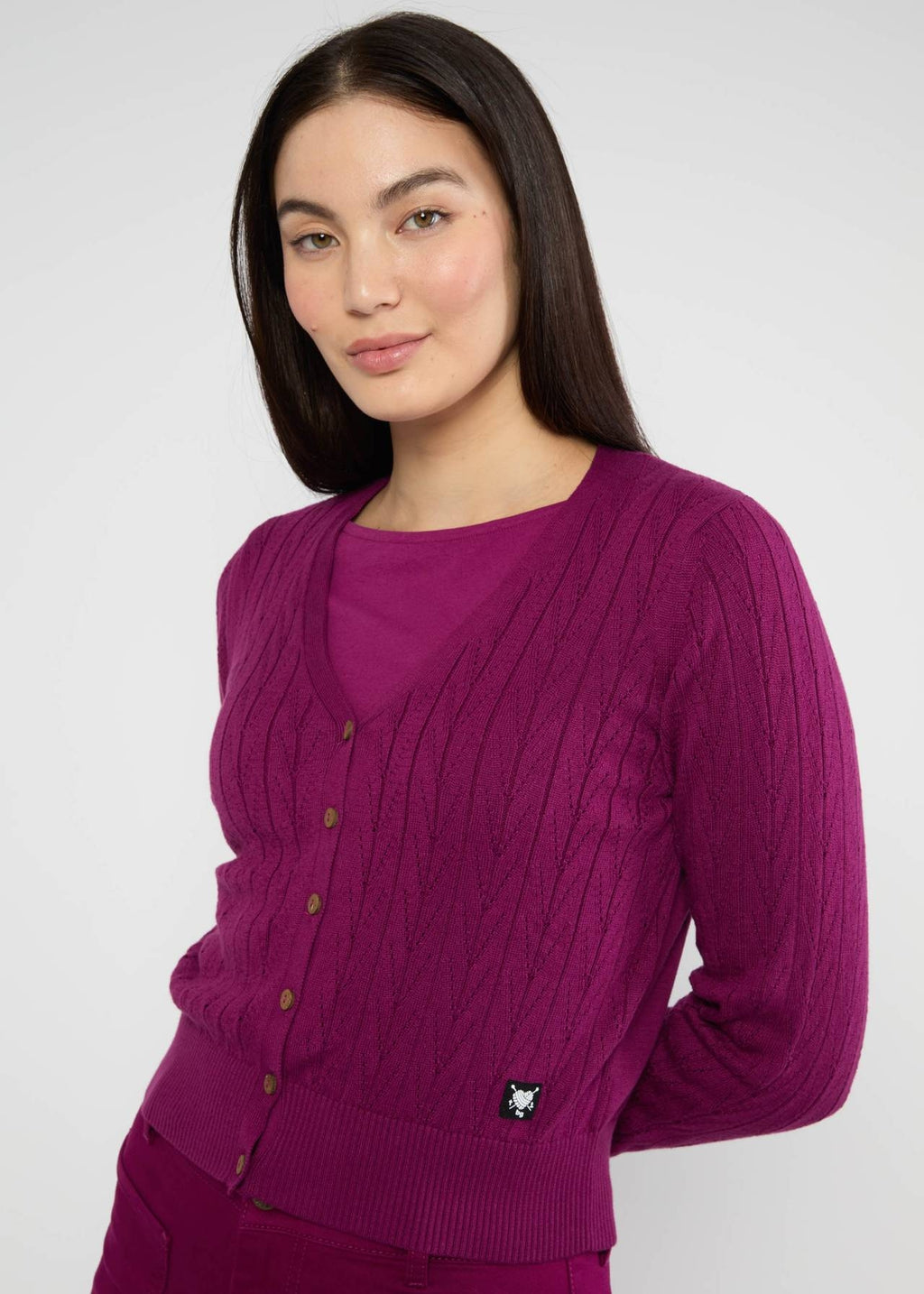 Blutsgeschwister Strickjacke "Save the World" beere