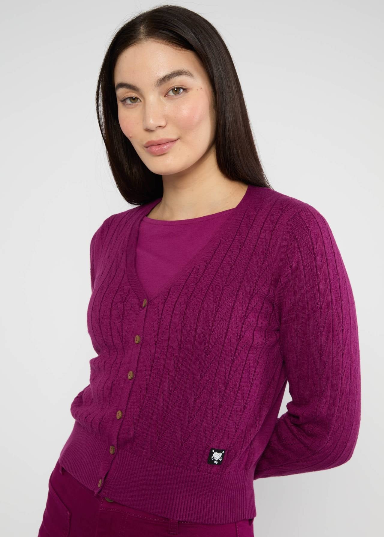 Blutsgeschwister Strickjacke "Save the World" beere