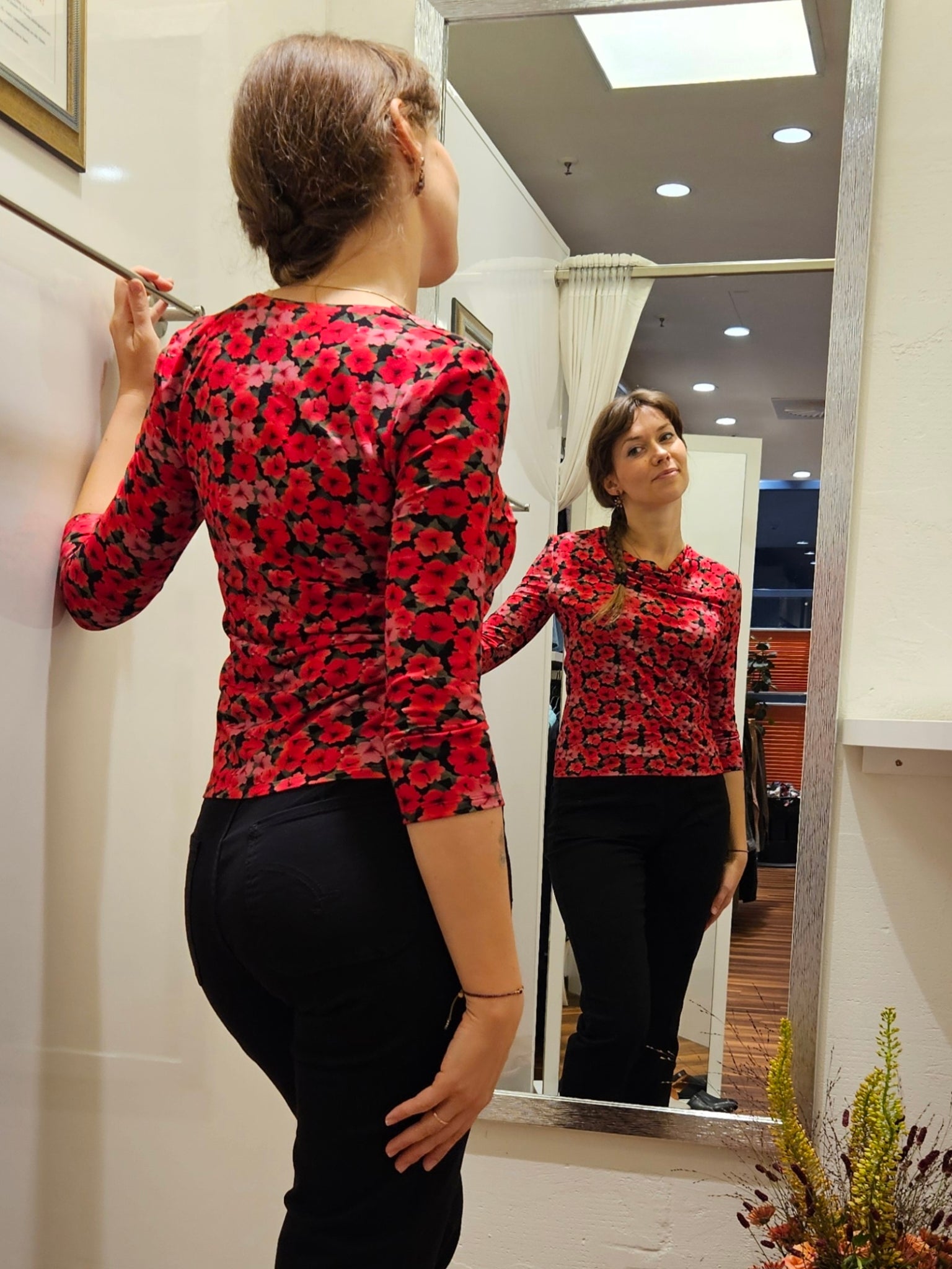 Miranda Merra Shirt mit Wasserfall "Red Flowers" rot/geblümt