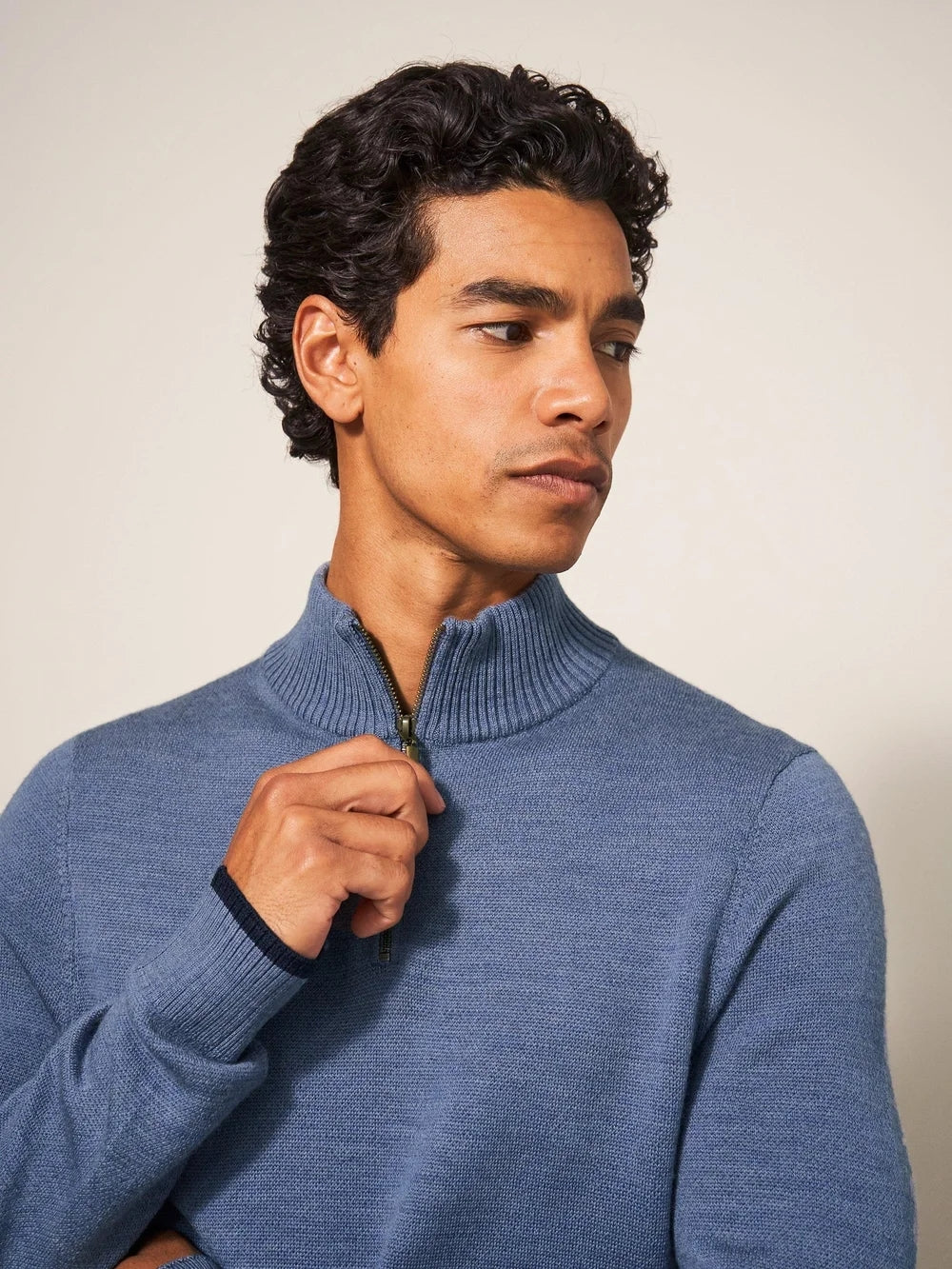White Stuff Pullover aus Wolle mit Trichterkragen blau