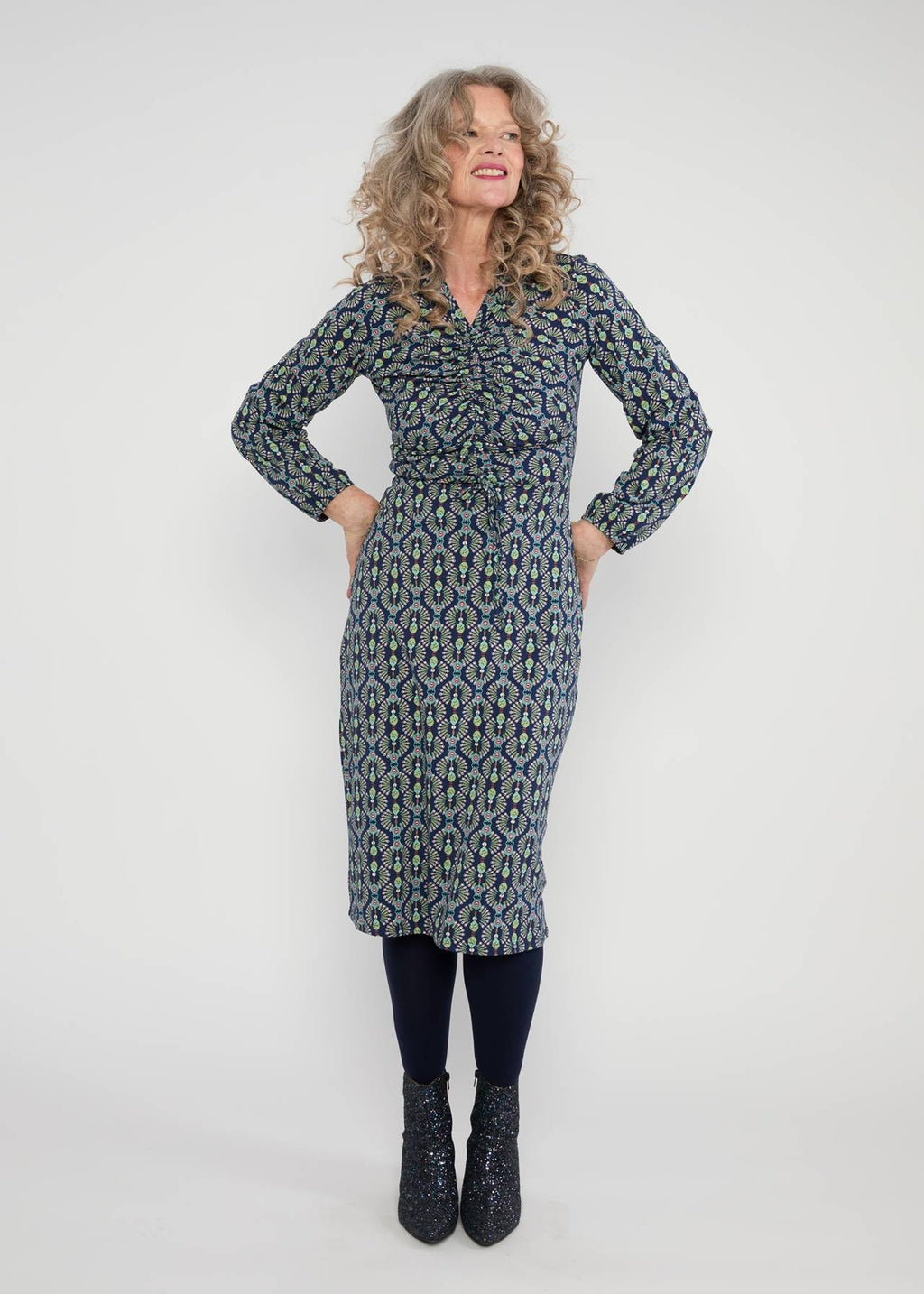 Blutsgeschwister Kleid "Good Girls Gathering" blau/bunt gemustert
