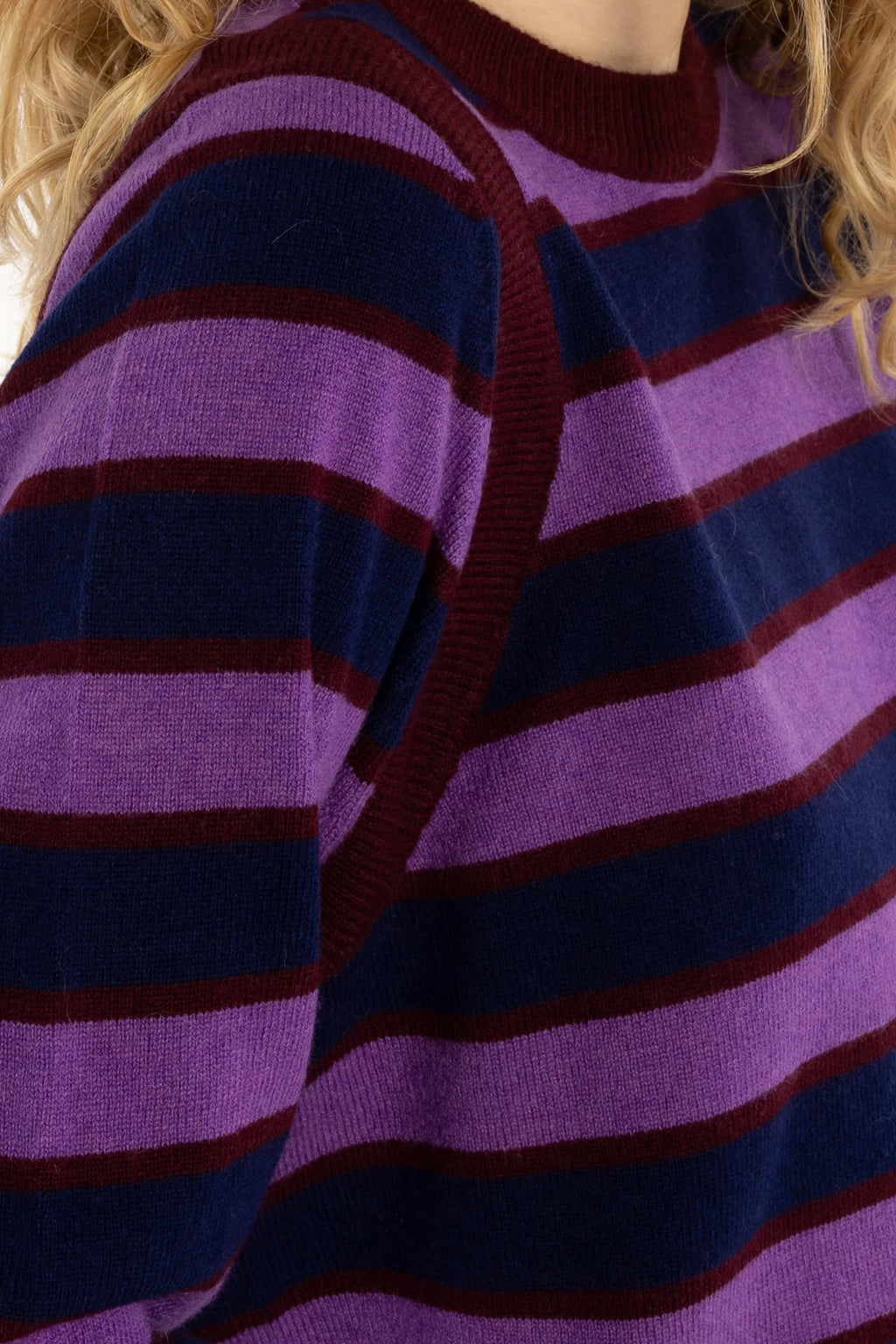 Danefae Pullover "Daneverse" lila/gestreift