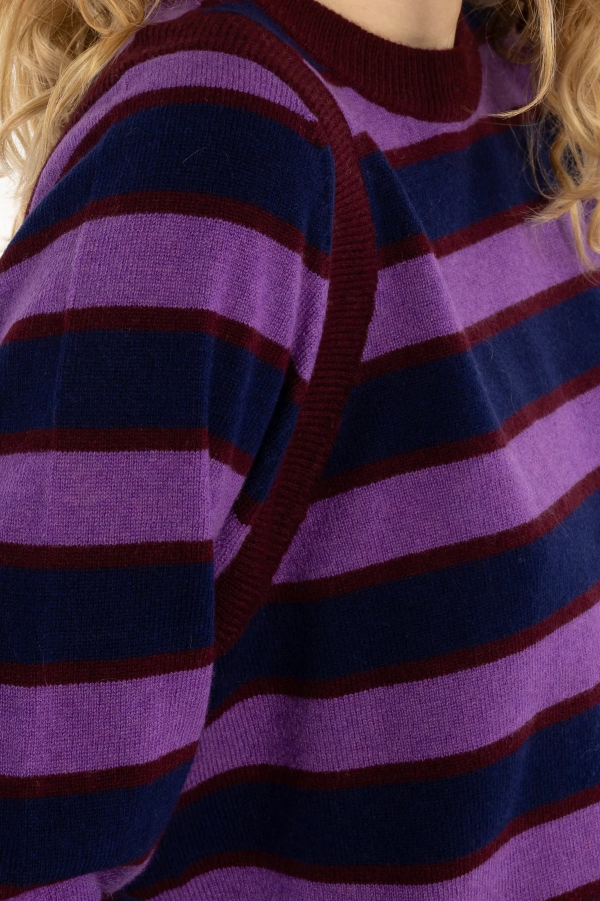 Danefae Pullover "Daneverse" lila/gestreift