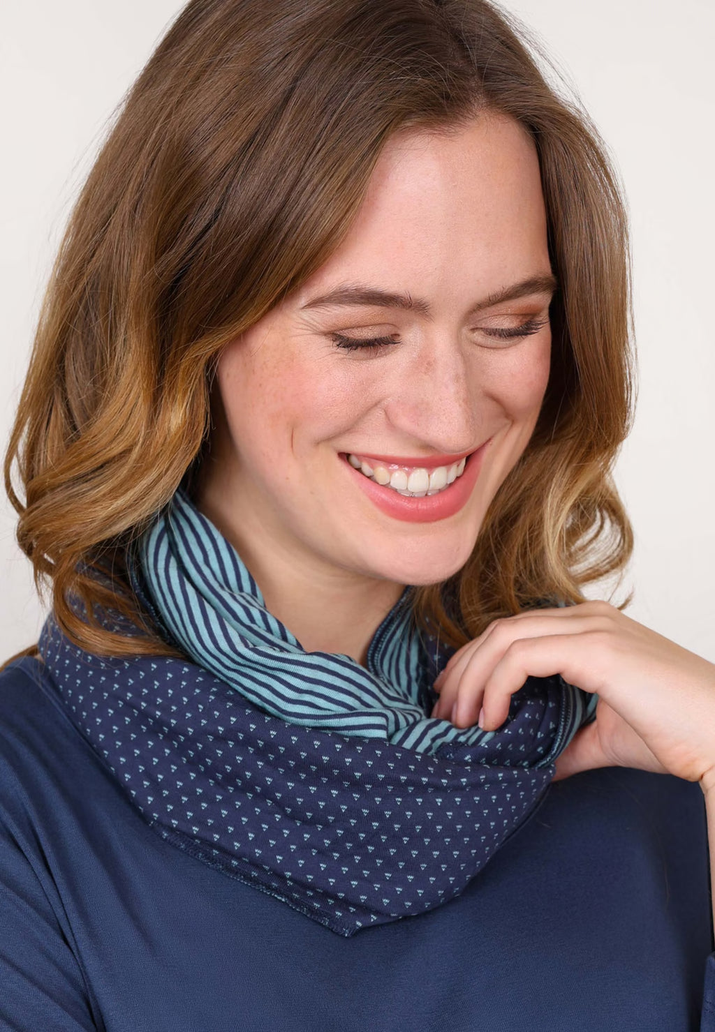 Deerberg Loop-Schal "Dagni" blau / navy