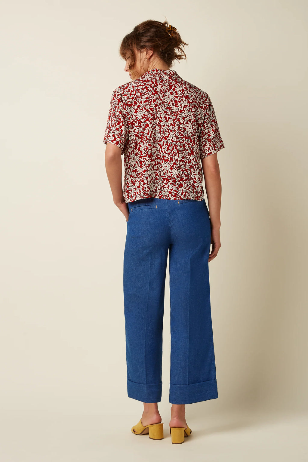 King Louie Bluse/ T-Shirt "Elsie" rot geblümt