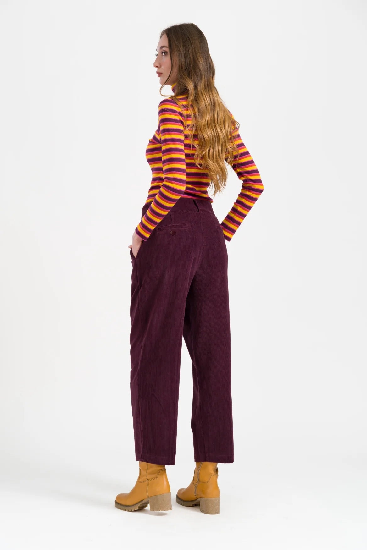 Lalamour Hose aus Samtcord "Brooklyn" weinrot