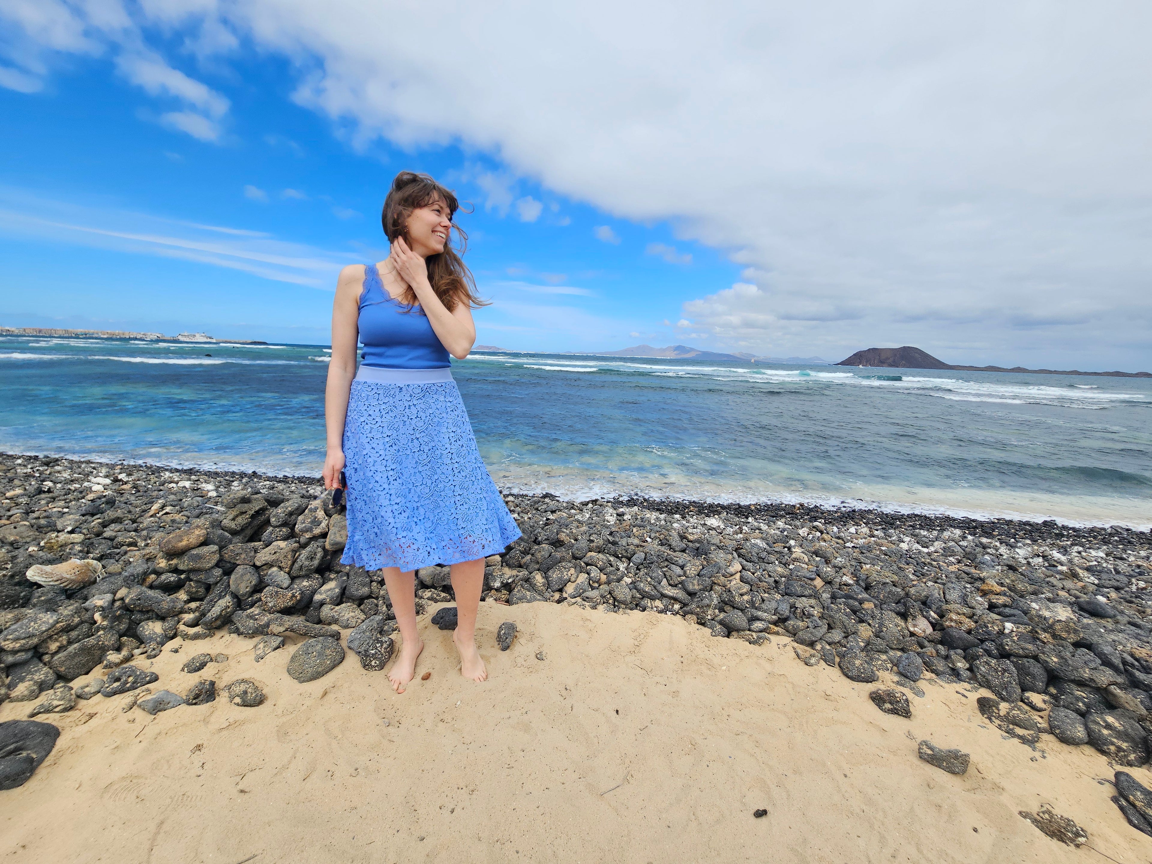 Miranda_Merra_rock_blau_Spitze