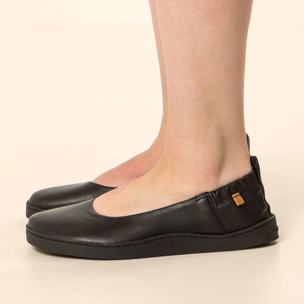 El Naturalista Barfußschuh Ballerina "Soft Nappa" schwarz