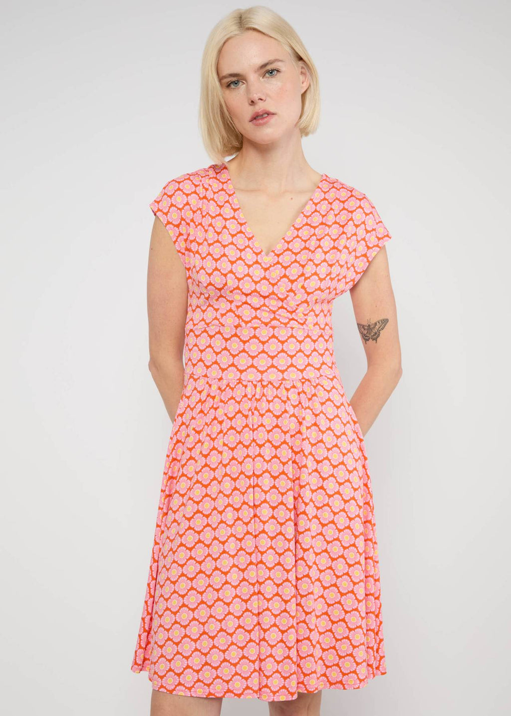 Blutsgeschwister Kleid "La vie est belle" orange/gelb geblümt