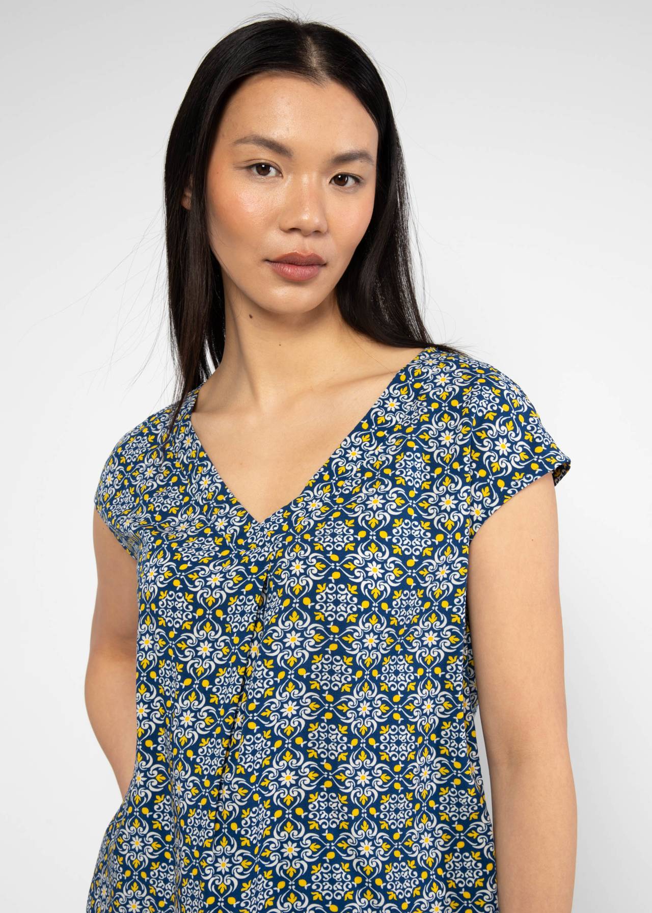 Blutsgeschwister Shirt "Liberty Maniac" blau/gemustert