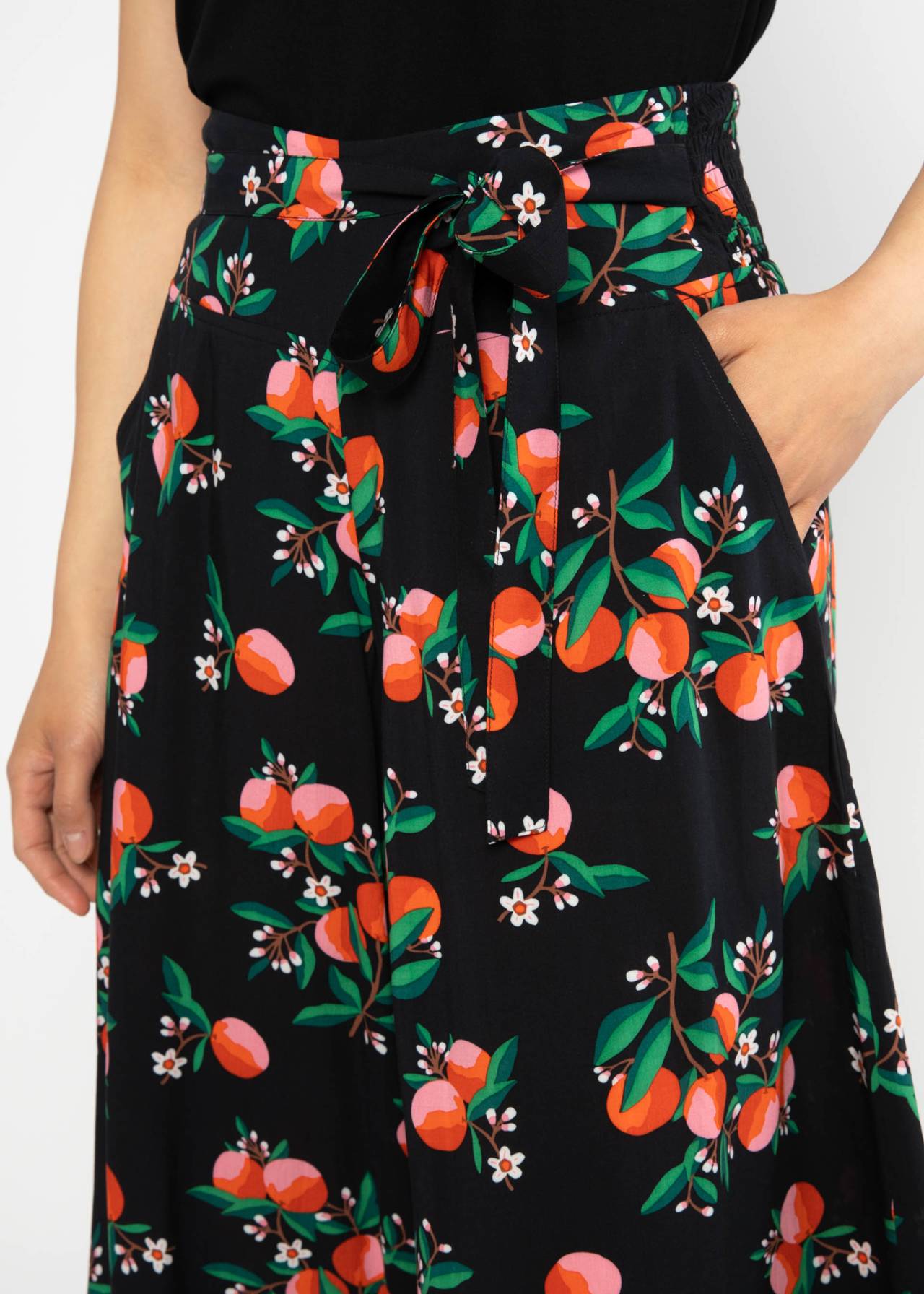 Blutsgeschwister Hose "Flotte Culottes" schwarz/gemustert