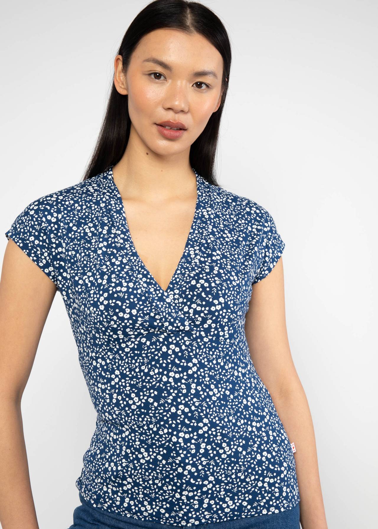 Blutsgeschwister Shirt "Mon Cher Cache-Coer" blau/weiß geblümt