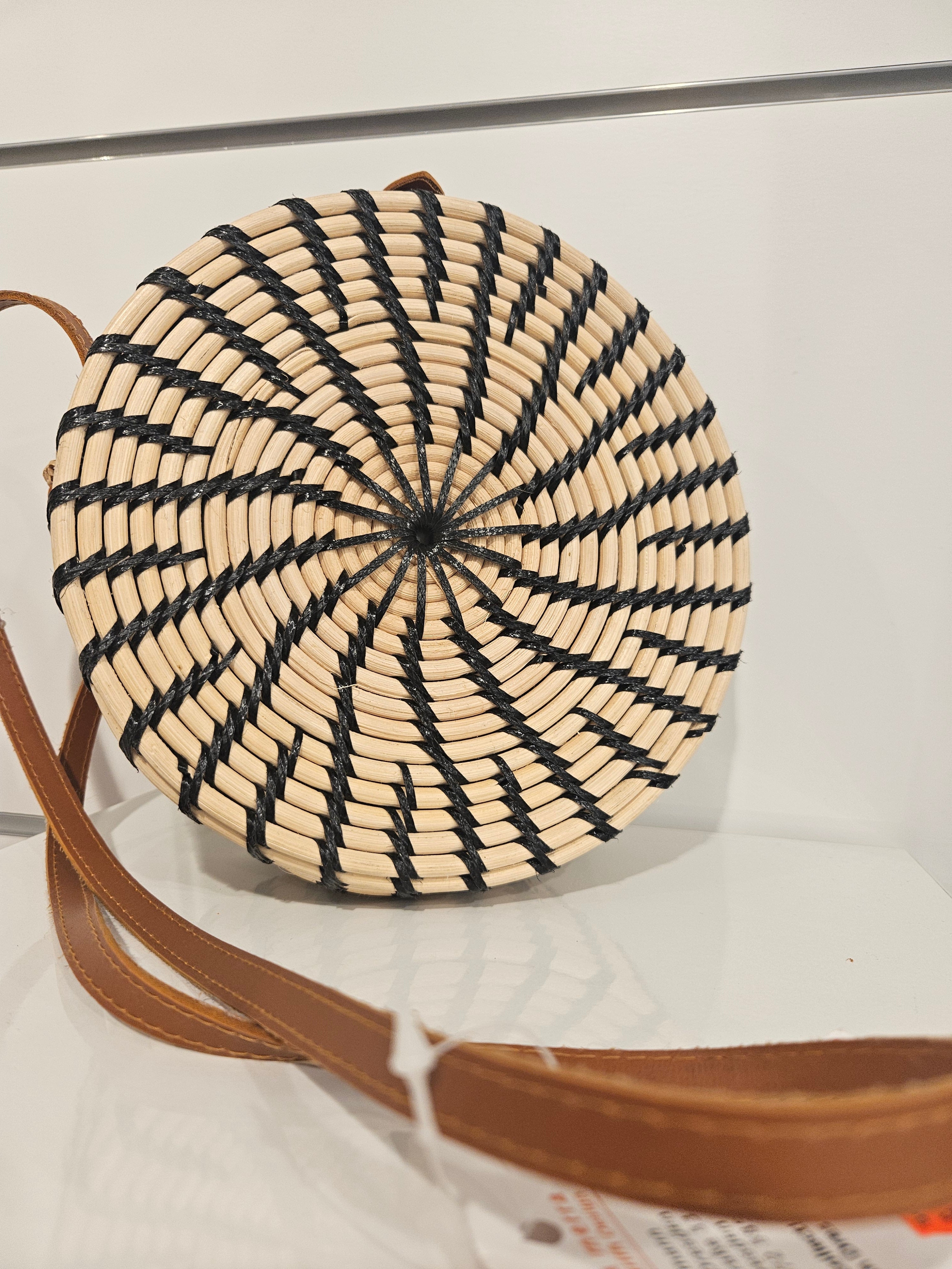Korbtasche rund beige/schwarz